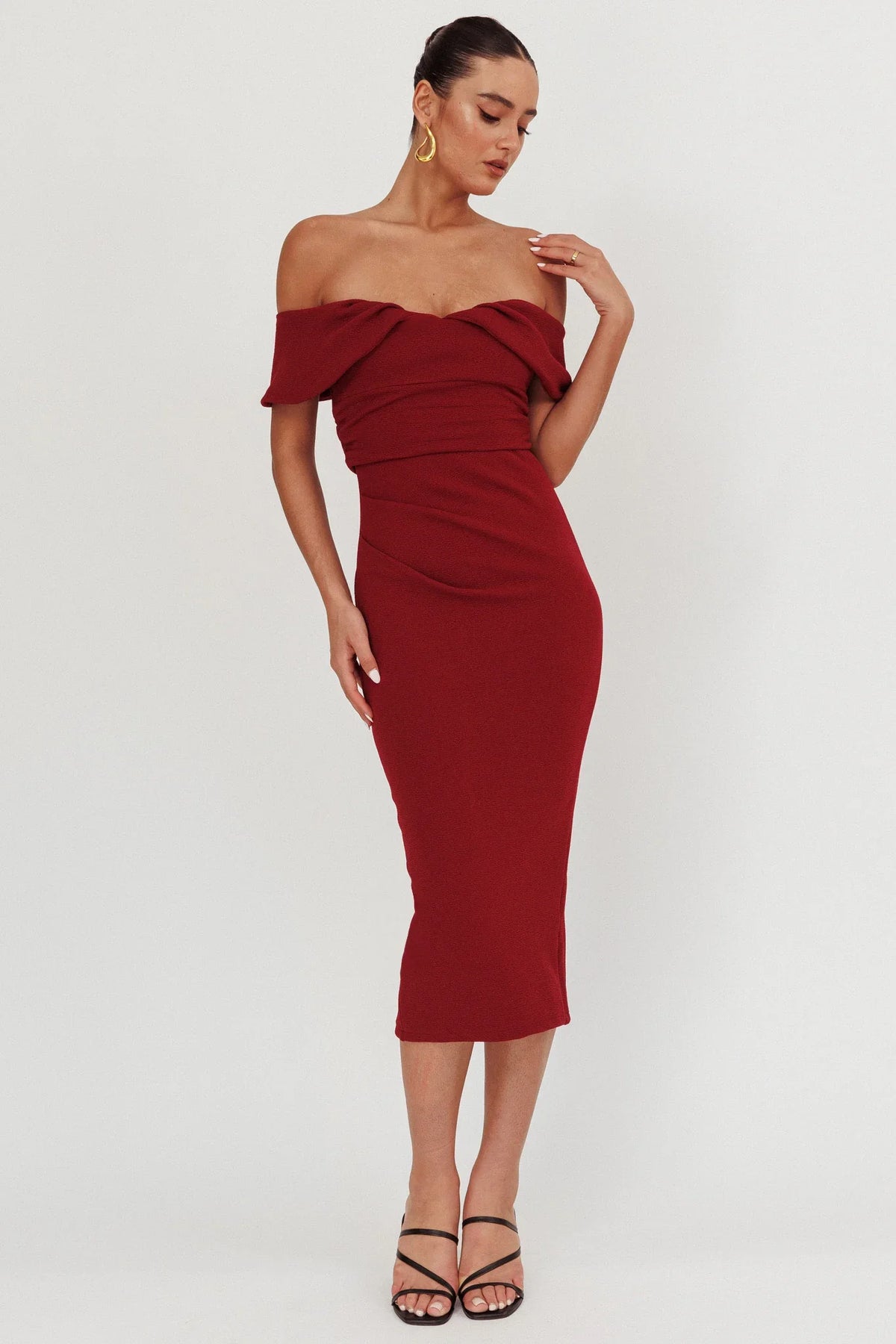Lillianne Off-Shoulder Midi Dress Wine