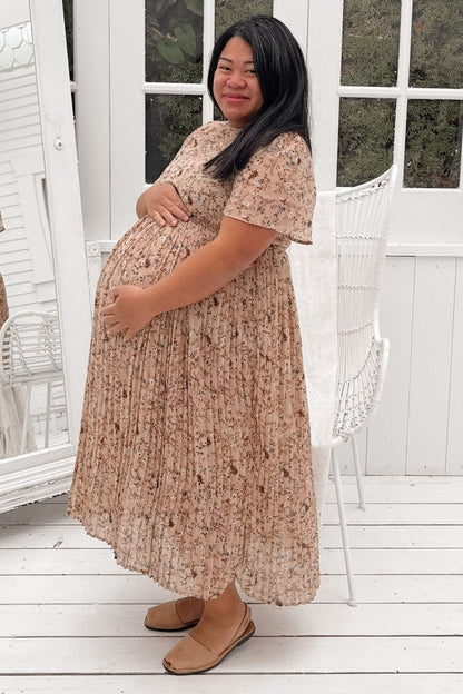 Beige Floral Pleated Short Sleeve Chiffon Maternity Midi Dress