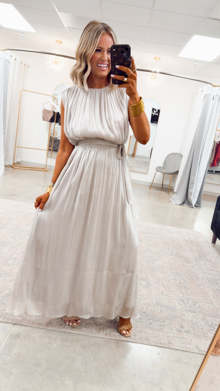 - FINAL SALE - The Simone Maxi Dress