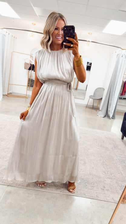 - FINAL SALE - The Simone Maxi Dress