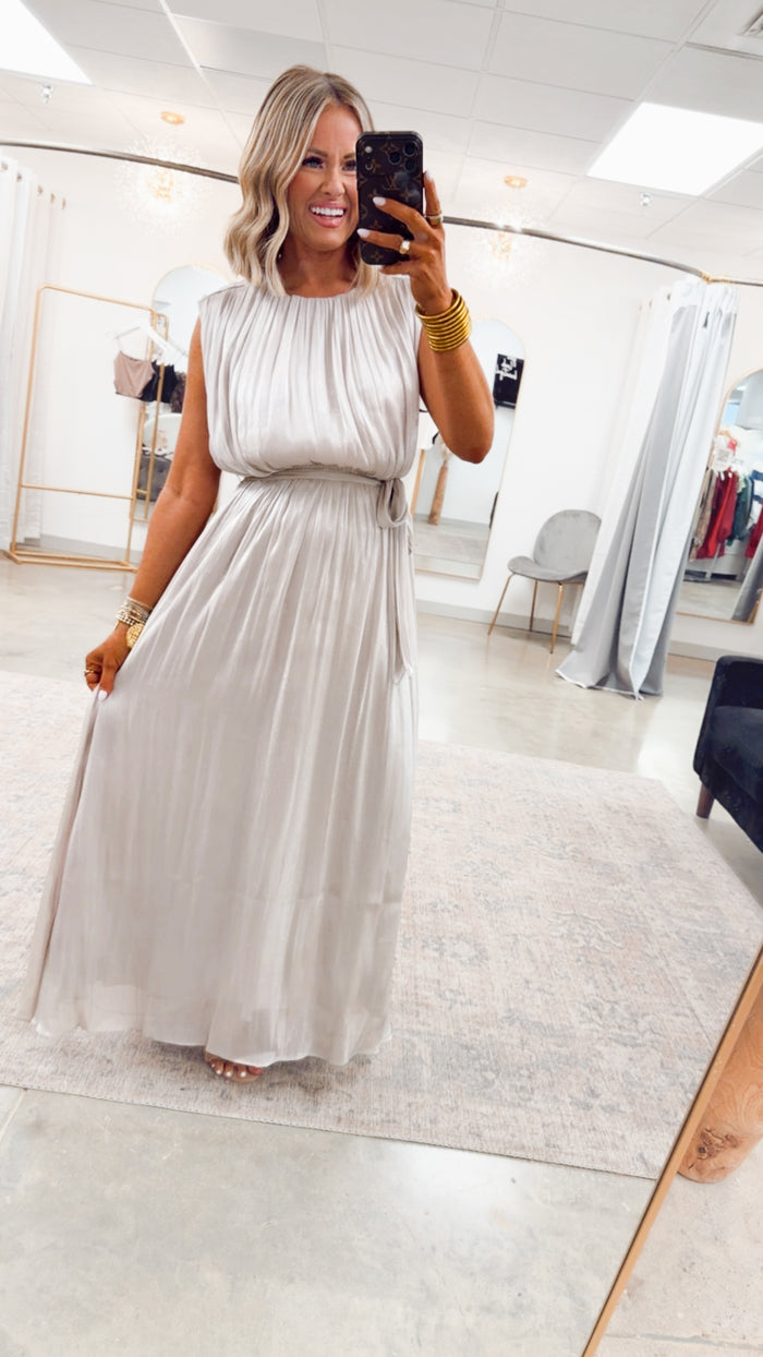 - FINAL SALE - The Simone Maxi Dress