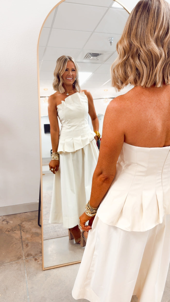 - FINAL SALE-The Verona Sculpted Midi Dress-Ecru